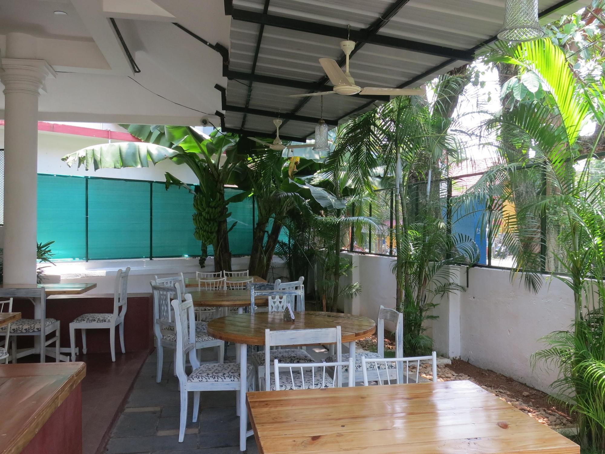 Albergue Happy Camper Kochi Exterior foto